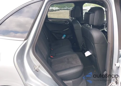 2021 Porsche Macan z USA, uszkodzony, nr VIN WP1AA2A55MLB14277